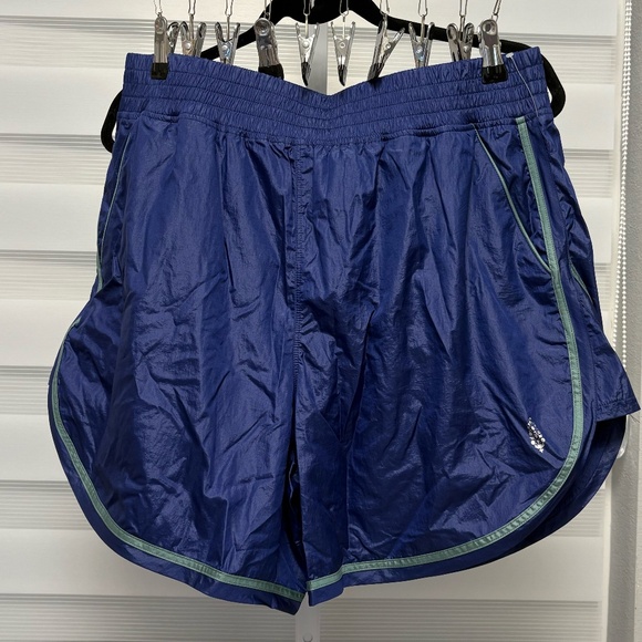 FP Movement by Free People Pants - NWOT Free People Movement Performance shorts Size M